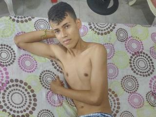 AsbeellGrigory - Live porn &amp; sex cam - 27119375