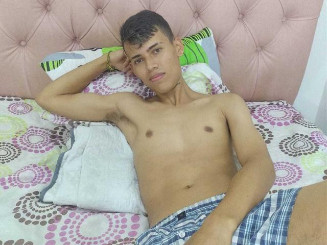 AsbeellGrigory - Live porn &amp; sex cam - 27119382