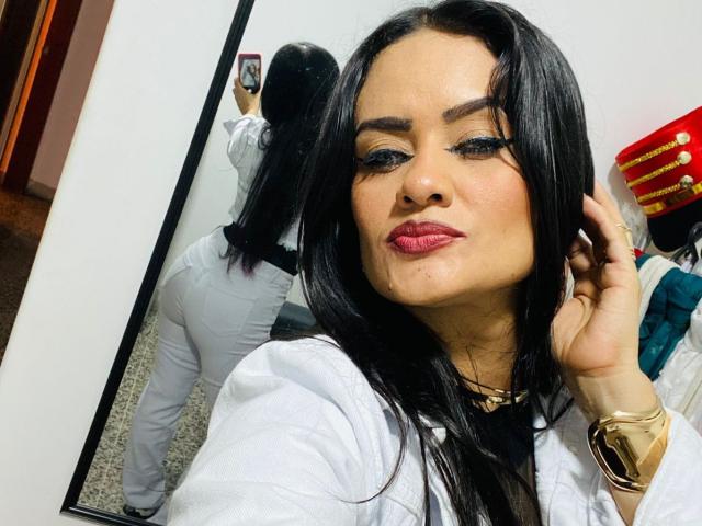 AnissaAli - Élő pornó és szexkamera - 27120803