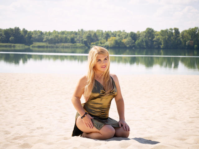 JulyaBailly - Live porn &amp; sex cam - 27128356