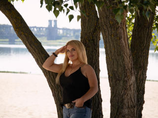 JulyaBailly - Live porn &amp; sex cam - 27128671