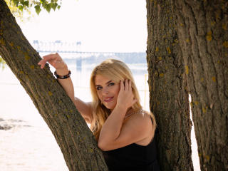 JulyaBailly - Live porn &amp; sex cam - 27128811