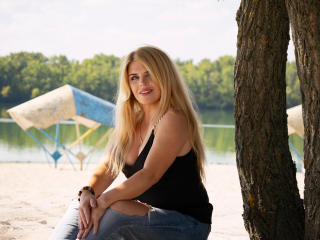 JulyaBailly - Live Sex Cam - 27128993