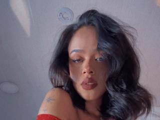LiaHilton - Live sex cam - 27129385