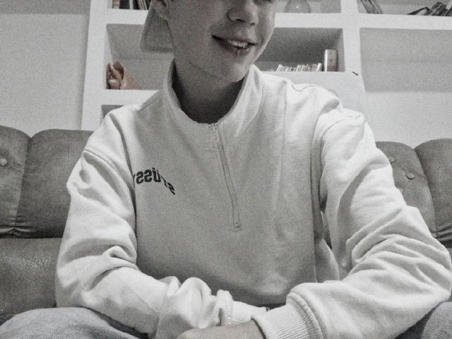 Crushnier - Live porn &amp; sex cam - 27136406