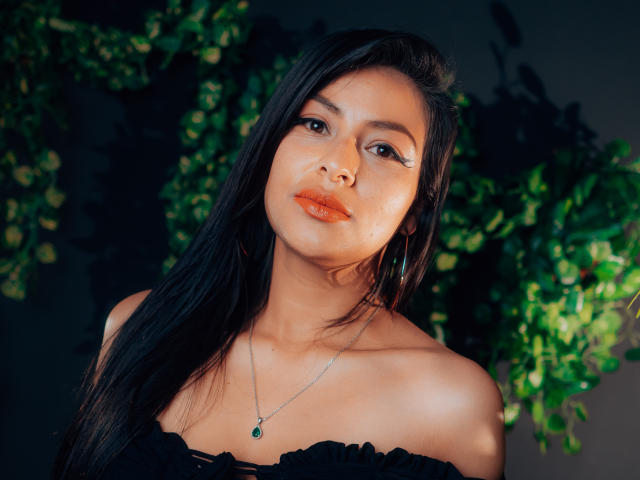 ZaiiraFox - Élő pornó és szexkamera - 27136574