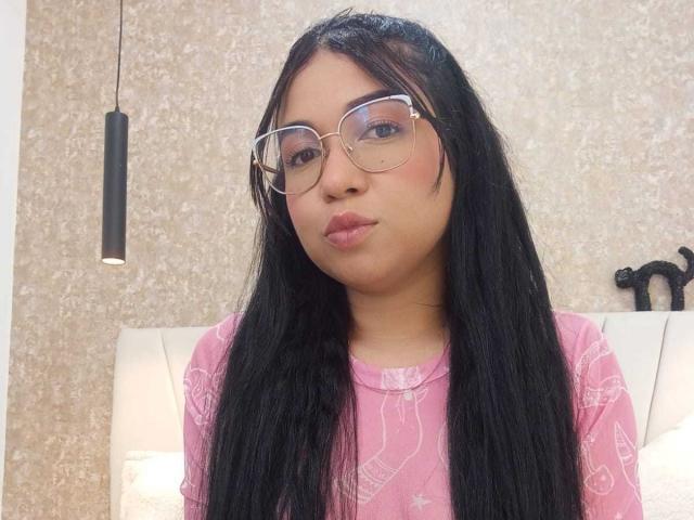 AliceSmity - Live porn &amp; sex cam - 27137365