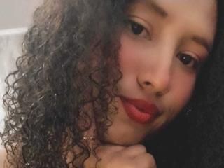 KarinaLovey - Live sex cam - 27142020
