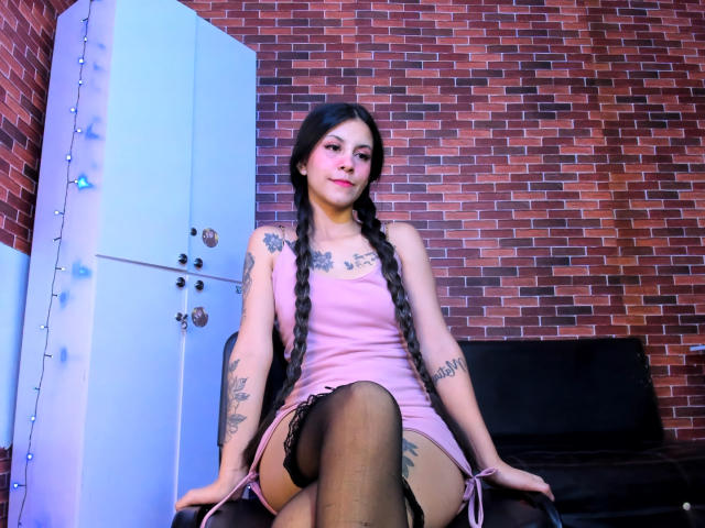 Yliria - сексуальная веб-камера в реальном времени - 27142069