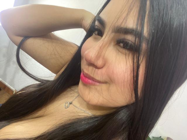 CurvyBuffG - Camera khiêu dâm &amp; quyến rũ trực tiếp - 27142594