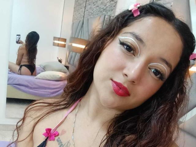 NicoleMartins - Porno na żywo i seks kamera - 27143483