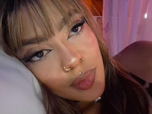 AmelieDuvall - Live porn &amp; sex cam - 27144169