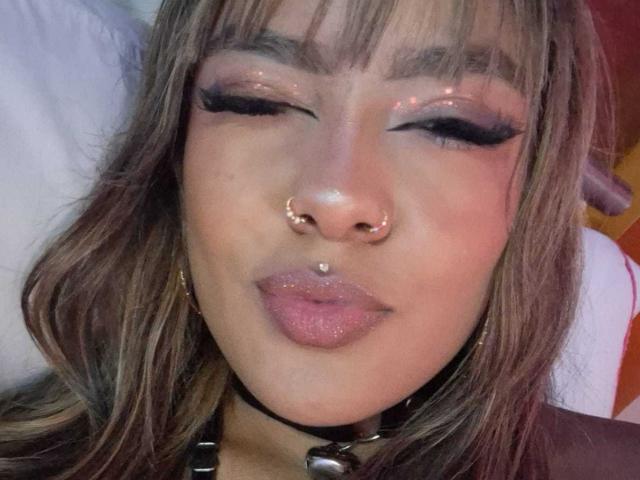 AmelieDuvall - Live sex cam - 27144204