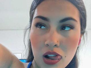 EmiliaCartersh - Live sex cam - 27147557