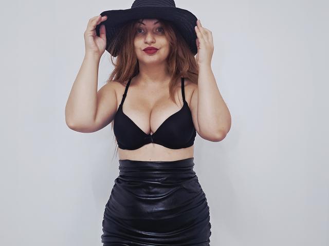 GiannaSexxy - Live porn &amp; sex cam - 27149496