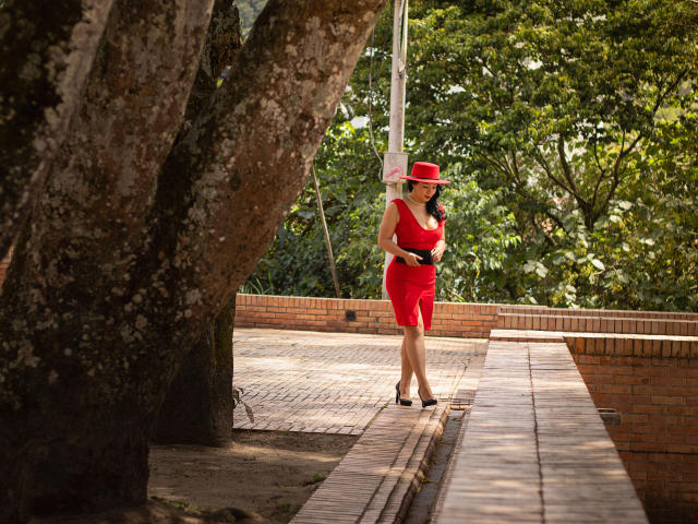 AlisGourmande - Live sex cam - 27152674