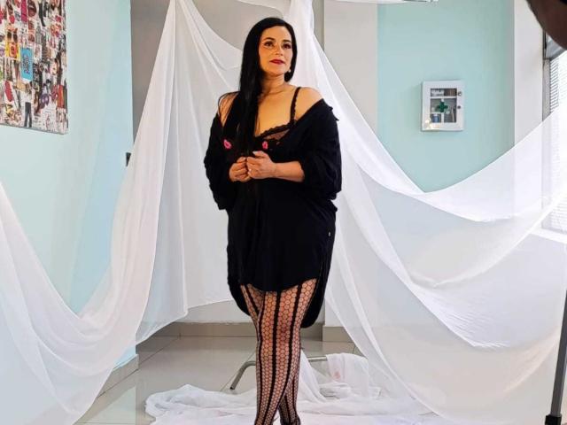 MichellMonet - Live porno og sexkamera - 27157049