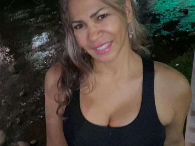 BrigiteWalsh - Live Sex Cam - 27157966