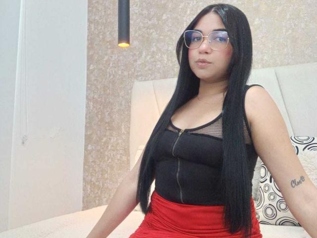 AliceSmity - Live sex cam - 27159065