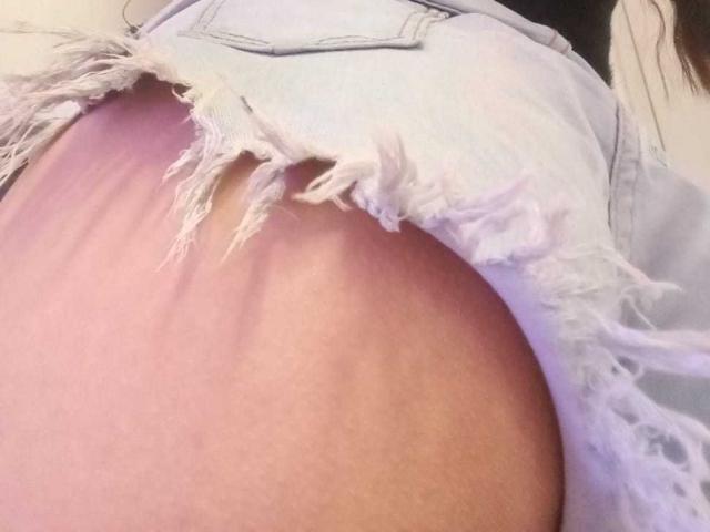 LucyWaw - Live porn &amp; sex cam - 27177223