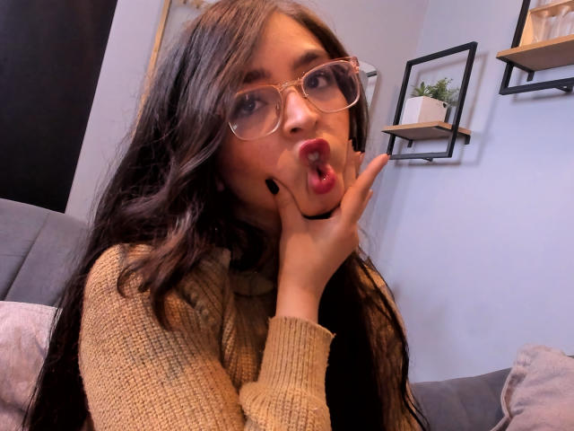 EvaMcAllister - Live Sex Cam - 27177930