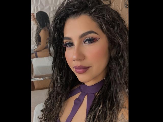 LillyCorner - Live sex cam - 27190327