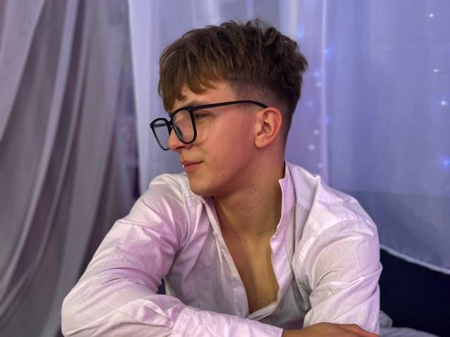 TravisWolfy - Live porn &amp; sex cam - 27194254