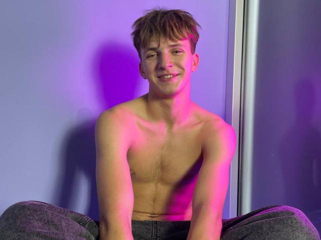 TravisWolfy - Sexe cam en vivo - 27194296
