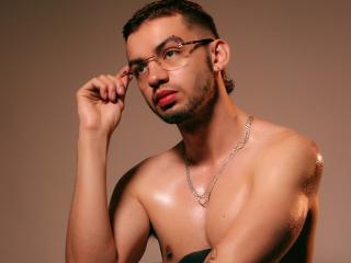 MichaelMagno - Live sex cam - 27194394