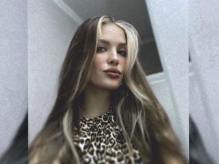 FantsuyEva - Live porn &amp; sex cam - 27200806