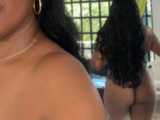 AgataFoxx - Live porn &amp; sex cam - 27208282