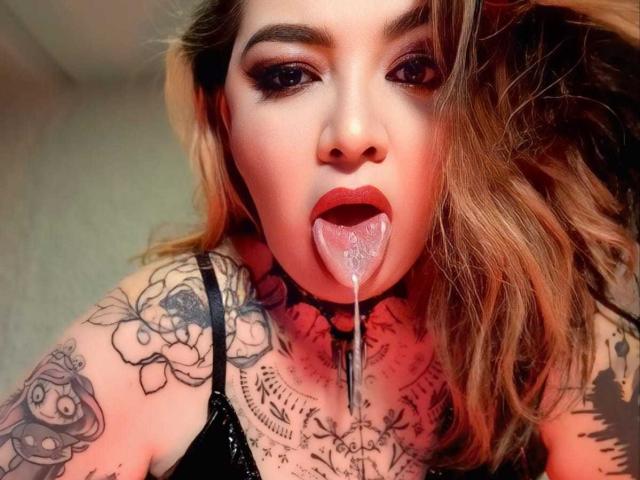 PoissonIvy - Live sex cam - 27208758