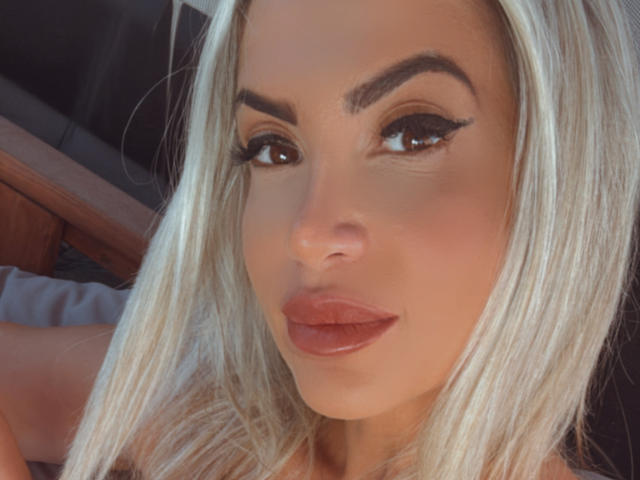 Lellie - Live porn &amp; sex cam - 27210949