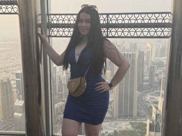 LinaCharry - Élő pornó és szexkamera - 27225215