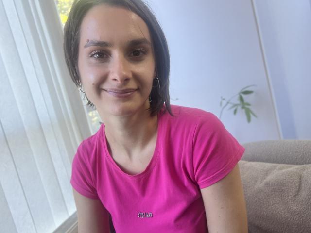 Jilliyi - פורנו בשידור חי ומצלמת סקס - 27232159