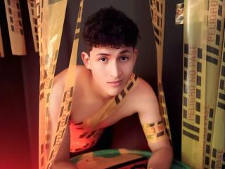 AxelSavage - Live porn &amp; sex cam - 27238508