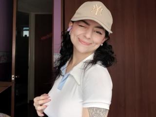 AnntonellaWatson - Live Sex Cam - 27239418