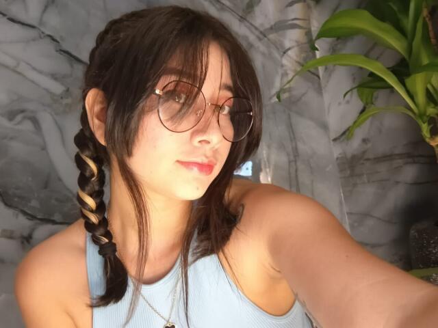 Genesiss - Live porn &amp; sex cam - 27242085