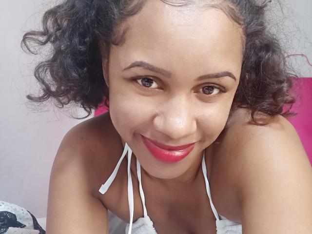 LayahCoquine - Live sex cam - 27242456