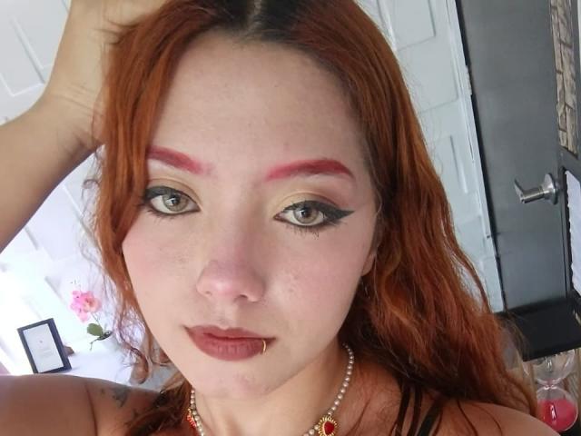 EmmaThomsonn - Live porn &amp; sex cam - 27243975