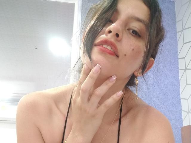 MadissonFontaine - Live Sex Cam - 27249897