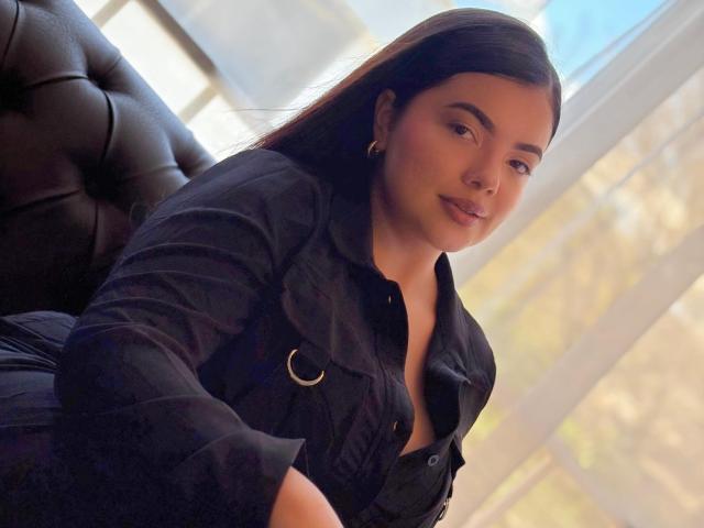 LaraJames - Live porn &amp; sex cam - 27254321