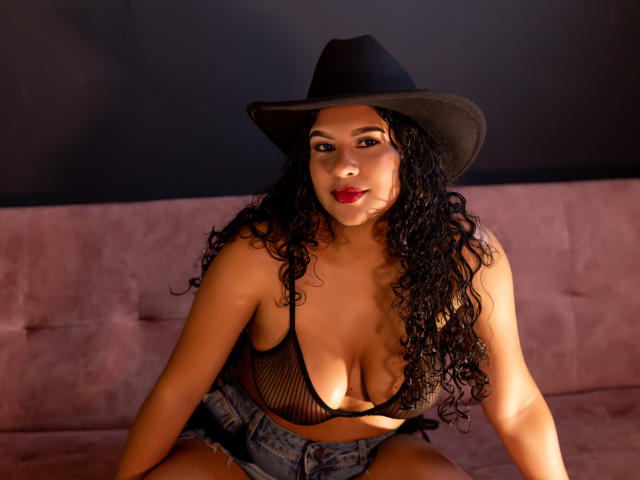 RenataPalmer - Live sex cam - 27259893