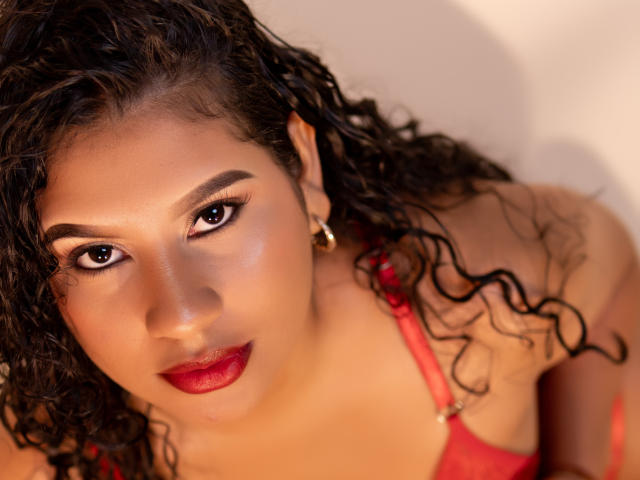 RenataPalmer - Live Sex Cam - 27263890