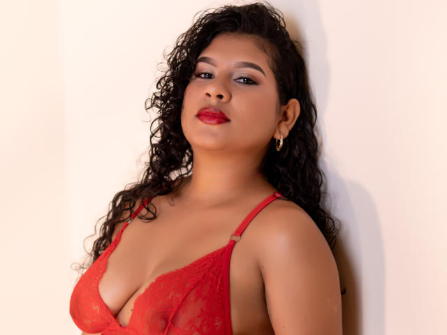 RenataPalmer - Élő pornó és szexkamera - 27264863