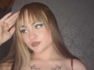 LailaDurmont - Live sex cam - 27272163