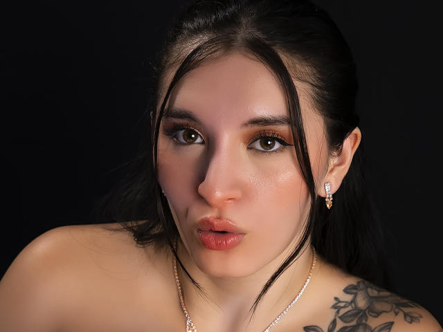 ZoeCortes - Live porn &amp; sex cam - 27272493