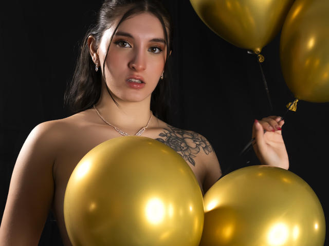 ZoeCortes - Live porn &amp; sex cam - 27272559