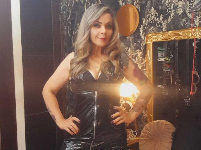 VictoriiaGray - Live porn &amp; sex cam - 27281625