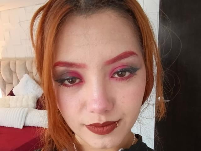 EmmaThomsonn - Live porn &amp; sex cam - 27292157